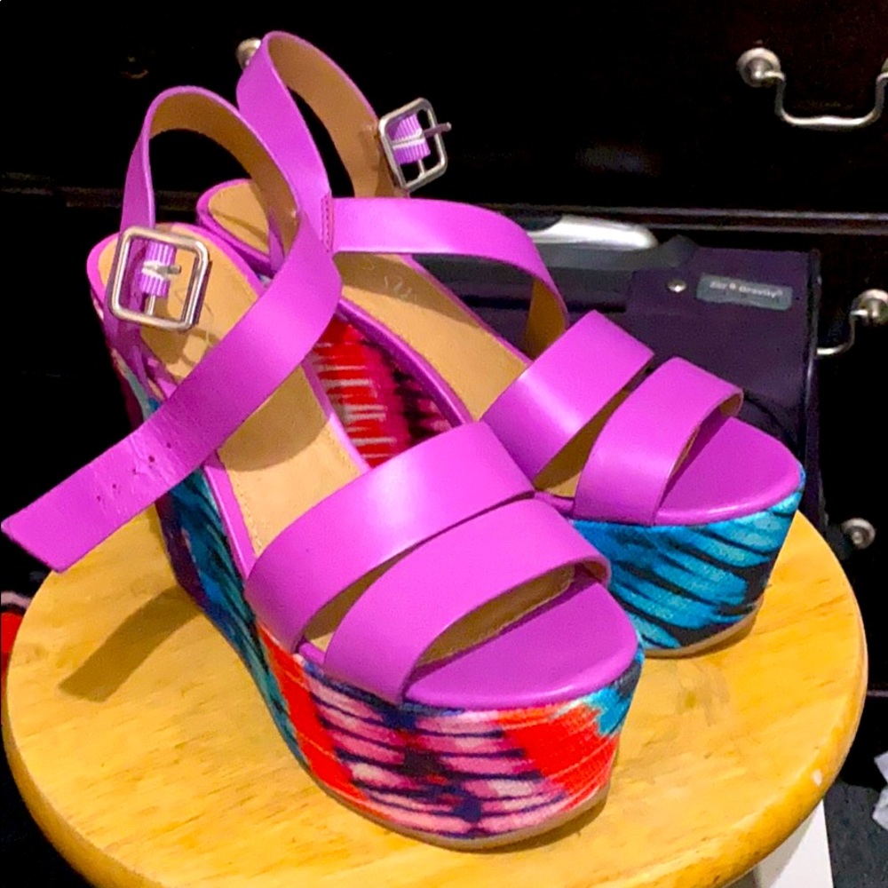 Wedge sandals